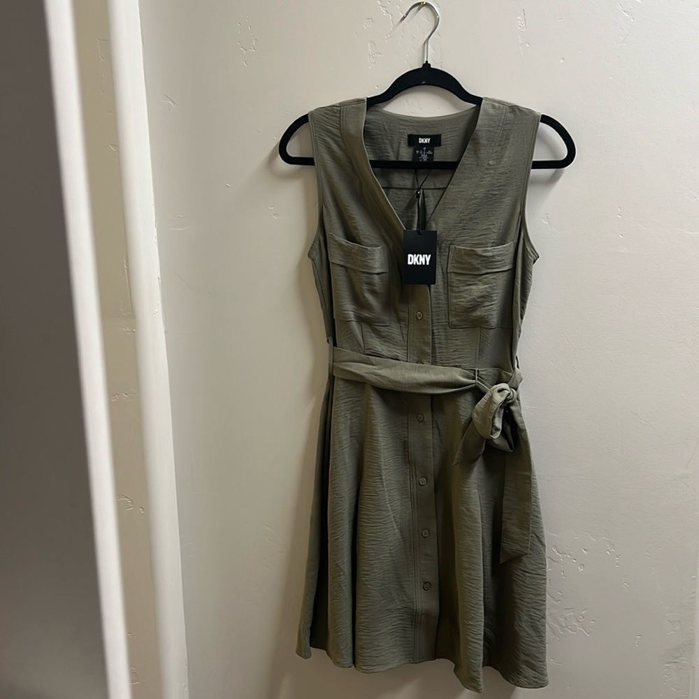 Brand new Dkny dress, size 4, brand new with the tags on never worn.